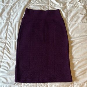 Women’s LuLaRoe XS pencil skirt, textured, purple